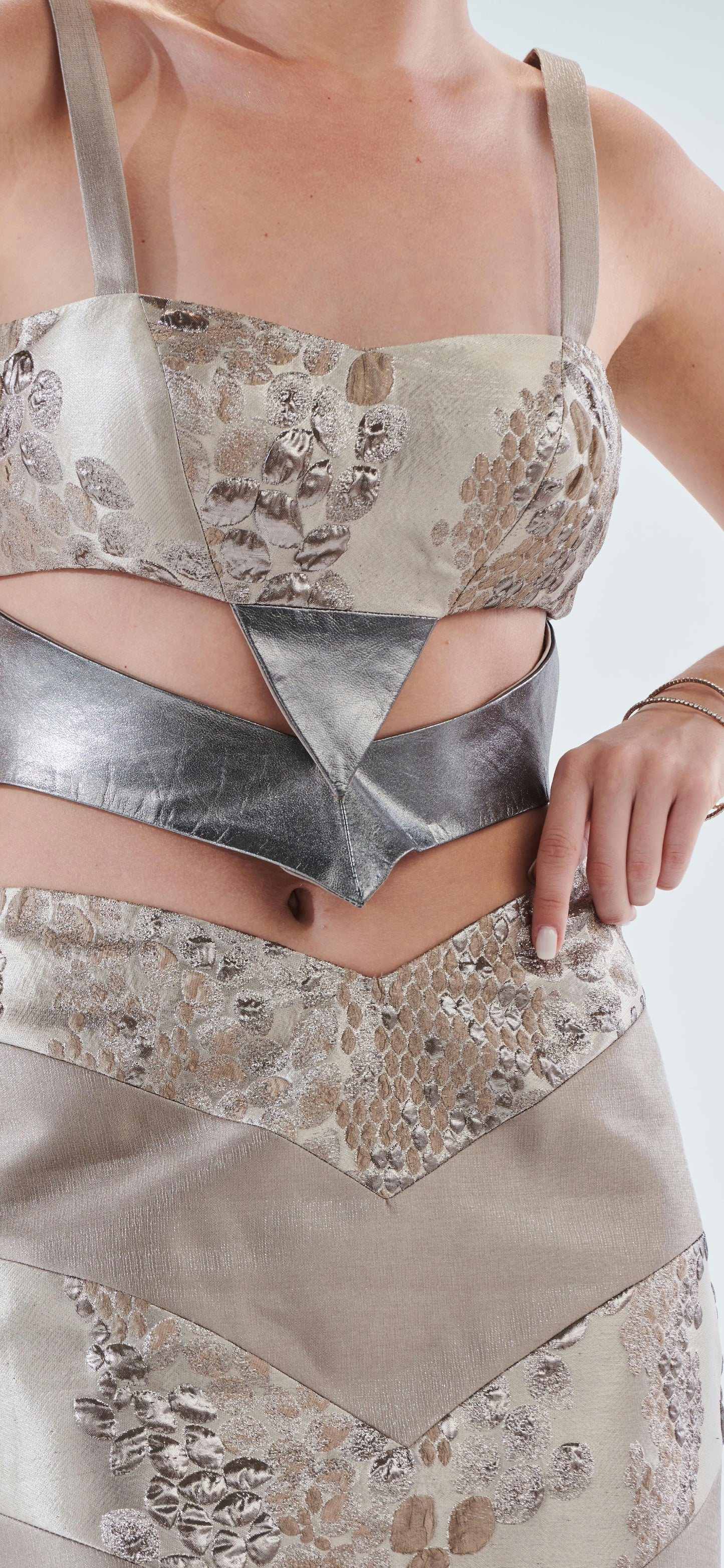The Silver Shimmery Cachemir Set